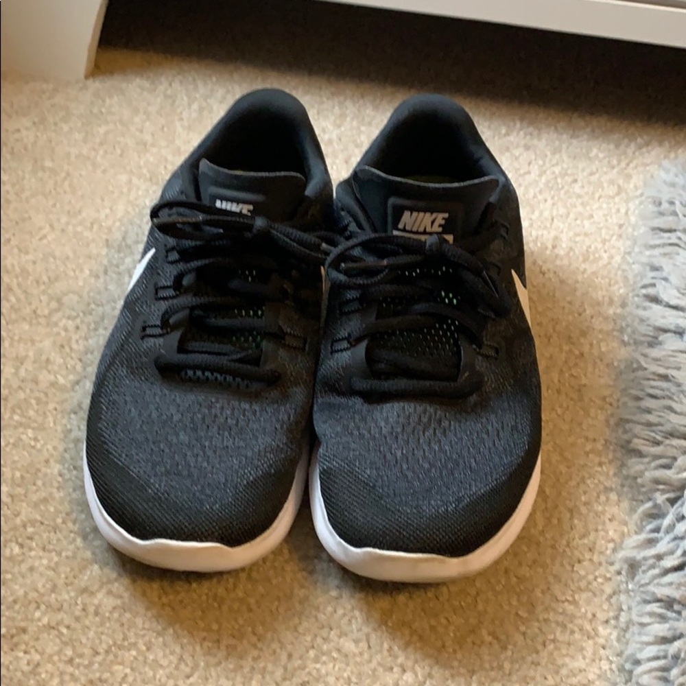 Women’s Nike athletic shoe